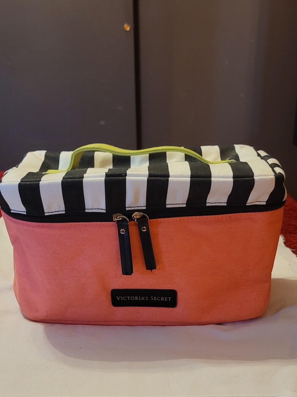victorias secret mini weekend getaway bag